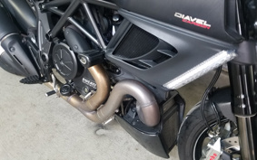 DUCATI DIAVEL CARBON 2013