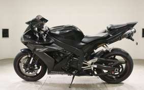 YAMAHA YZF-R1 2005