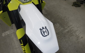 HUSQVARNA 701SM 2025