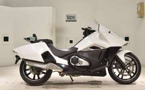 HONDA NM4 VULTUS -02 2012 RC82
