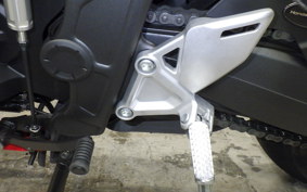 HONDA CBR650R E-Clutch 2025 RH17