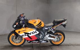 HONDA CBR1000RR SC57