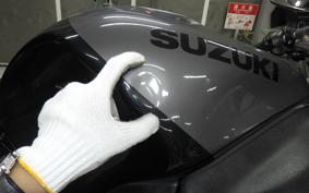 SUZUKI GSX-1300R HAYABUSA 2000