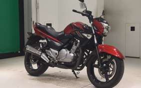 SUZUKI GSR250