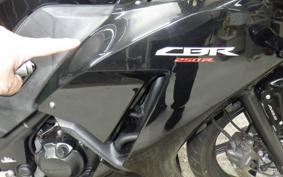 HONDA CBR250R A MC41