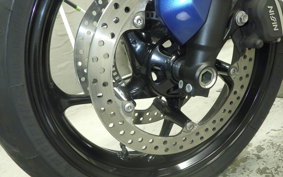 TRIUMPH TRIDENT 660 2025