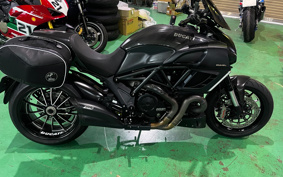 DUCATI DIAVEL CARBON 2012 ZDMG100ABCB