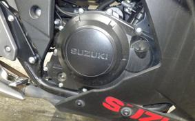 SUZUKI GSX250R 2014
