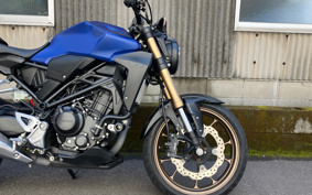 HONDA CB250R MC52