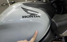 HONDA CB650R E-Clutch 2024 RH17