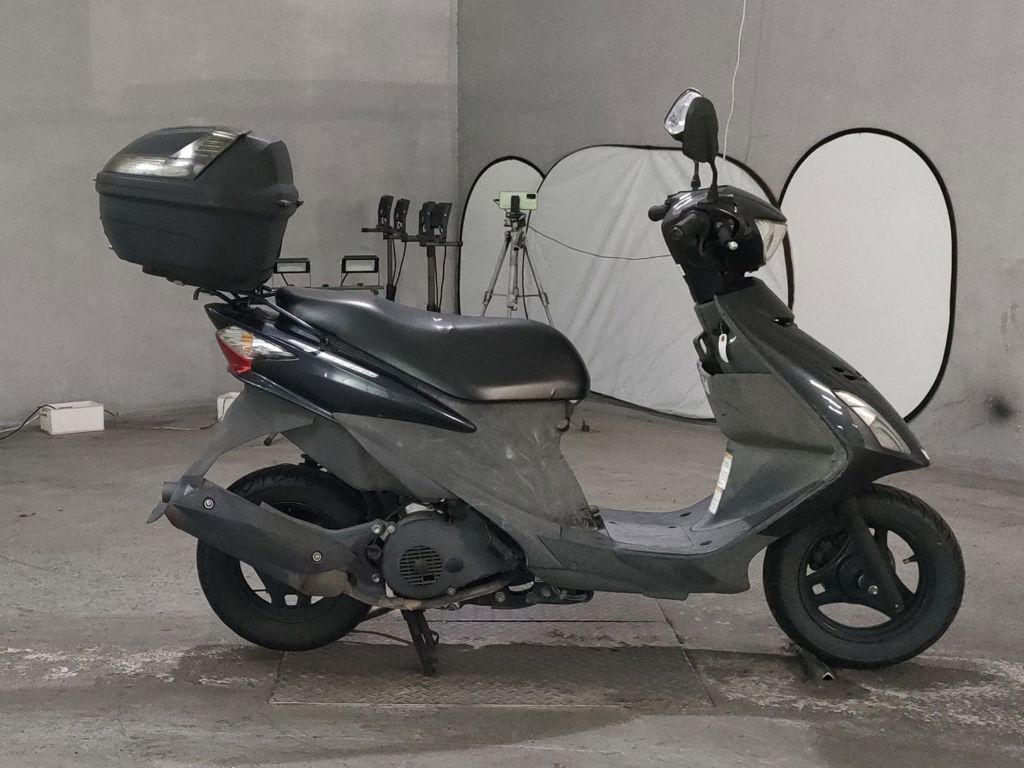 Фото Suzuki ADDRESS V125 с японского аукциона