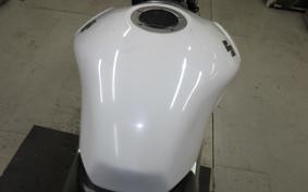 SUZUKI GSR250