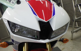 HONDA CBR600RR A 2013 PC40