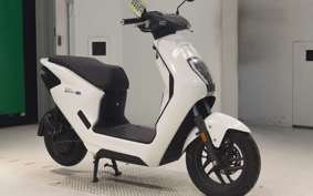 HONDA EM1 e: EF16