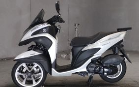 YAMAHA TRICITY 125 SE82J