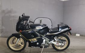 YAMAHA FZR250 2KR