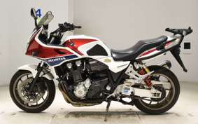 HONDA CB1300SB SUPER BOLDOR 2016 SC54