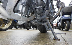 HONDA RVF400 2000 NC35