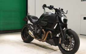 DUCATI DIAVEL 2015