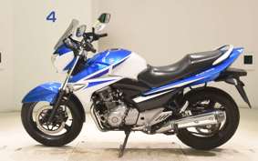 SUZUKI GSR250 2017