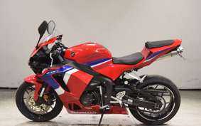 HONDA CBR600RR 2024 PC40