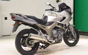 YAMAHA TDM900 2002