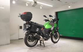 KAWASAKI VERSYS X250Aﾂｱﾗｰ LE250D