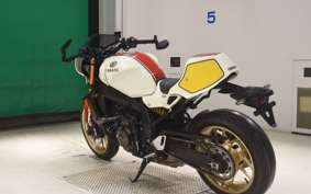YAMAHA XSR900 2023 RN80J