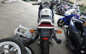 HONDA VFR750F 1987 RC24