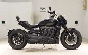 TRIUMPH ROCKET III GTストーム 2025