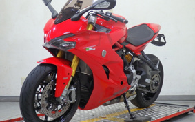 DUCATI SUPER SPORT S 2017 VA01