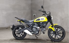 DUCATI  DUCATI  SCRAMBLER  ICON  2017 K102JA