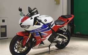 HONDA CBR600RR A 2013 PC40