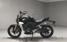 HONDA CB250R MC52