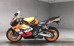 HONDA CBR1000RR 2005 SC57