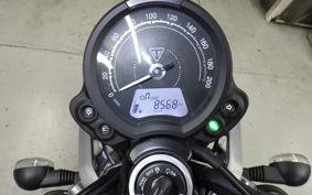 TRIUMPH STREET TWIN 2021