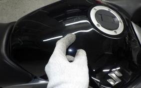 SUZUKI GSR250S 2013