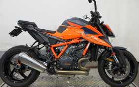KTM 1290 SUPER DUKE R 2022 V3940