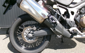 HONDA CFR1000 AfricaTwin 2016 SD04