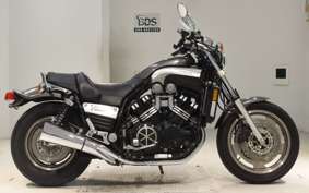 YAMAHA VMAX 2000