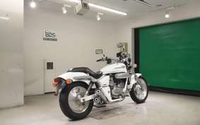 HONDA MAGNA 250