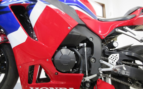 HONDA CBR600RR 2021 PC40