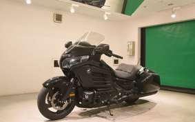 HONDA GL 1800 GOLD WING F6B 2013 SC68