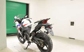 HONDA CBR125R JC50