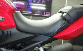 HONDA CBR650R E-Clutch 2025 RH17