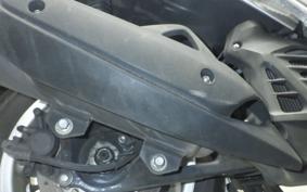 YAMAHA N-MAX 2002 SED6J