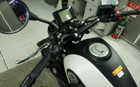 BENELLI レオンチーノ250 2012