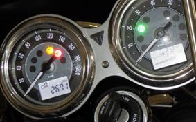 TRIUMPH BONNEVILLE T100 2025