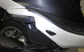 YAMAHA TRICITY 125 SE82J