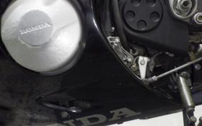 HONDA CBR600F GEN 2 2000 PC35